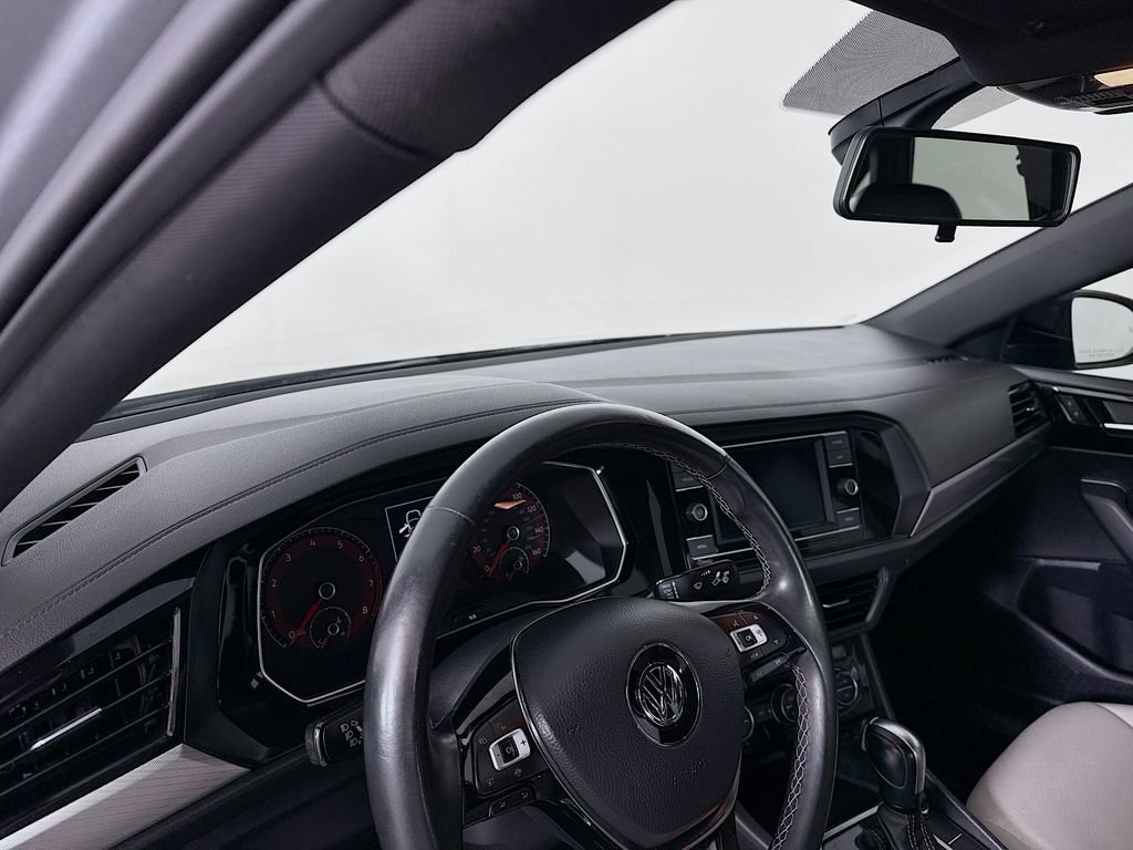 Used 2021 Silver Volkswagen R-Line image 4