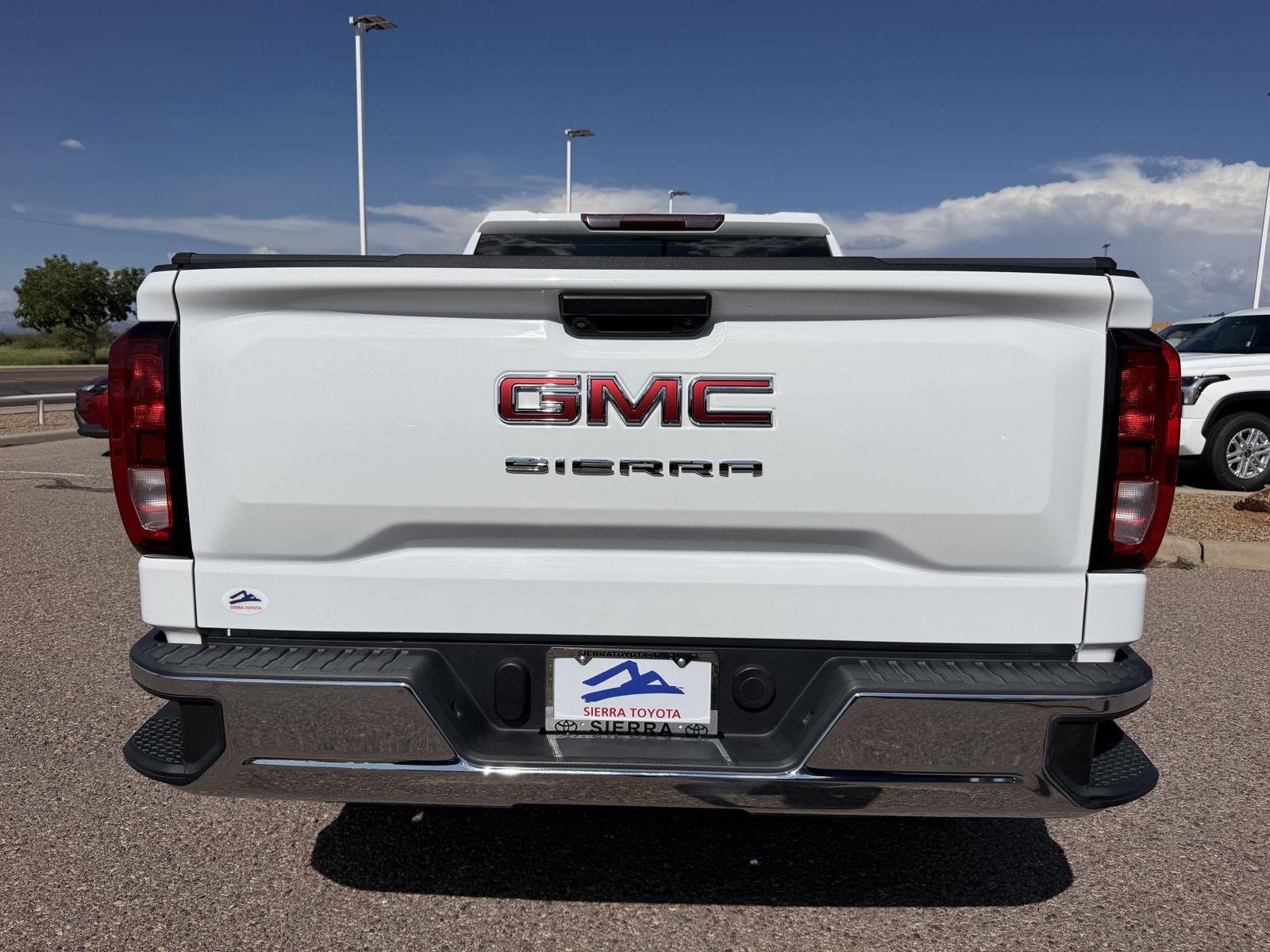 Used 2023 Summit White GMC Pro image 4