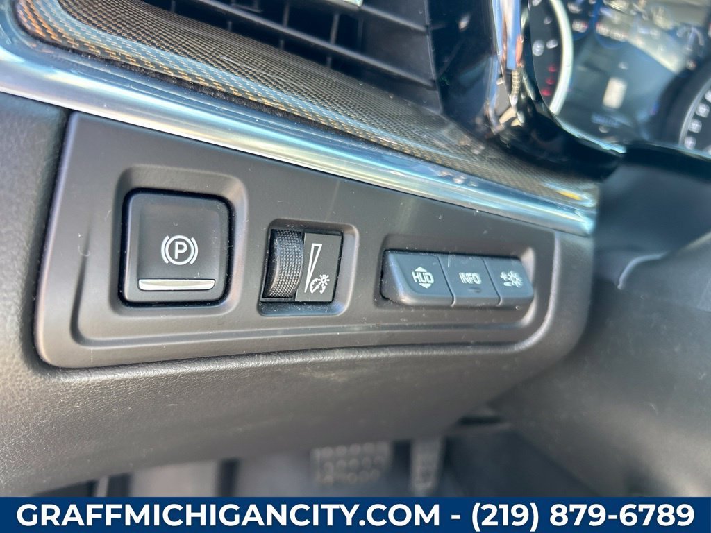 Used 2017 CRYSTAL WHITE TRICOAT Cadillac Platinum AWD image 48
