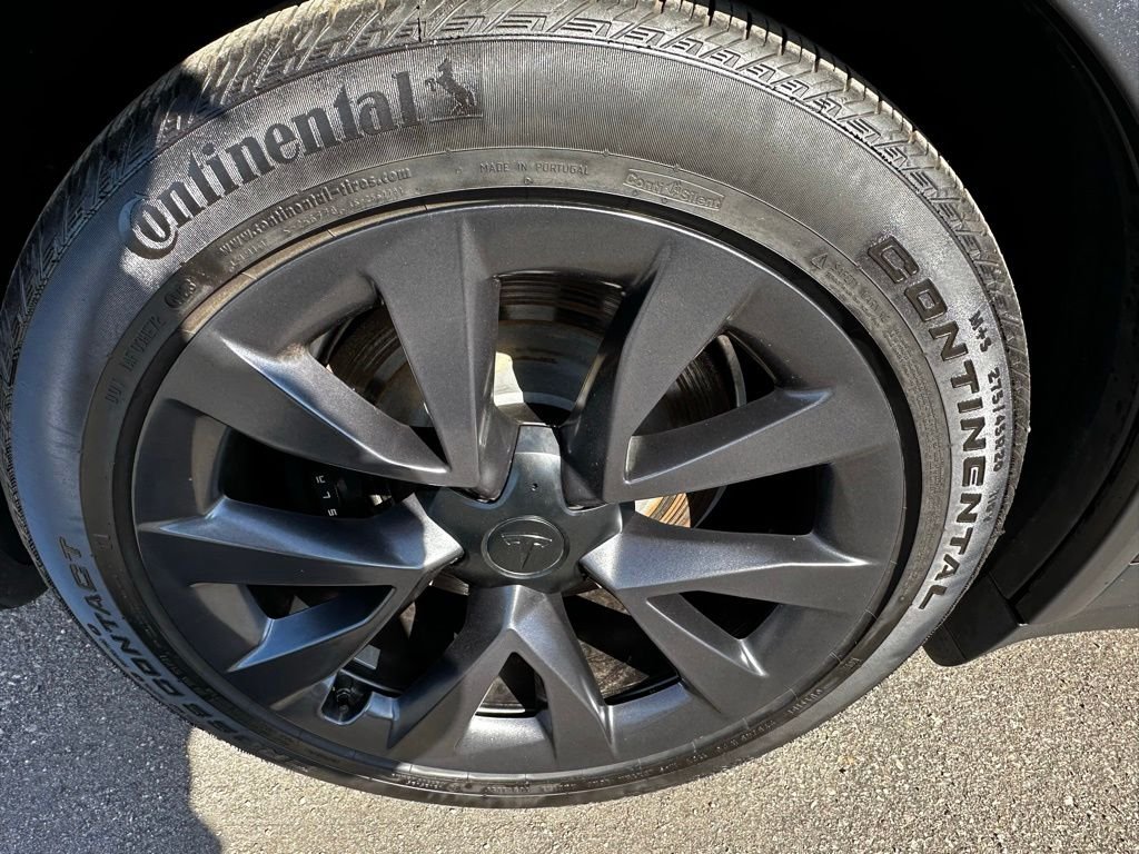 2024 Tesla Model X Long Range - Photo 11