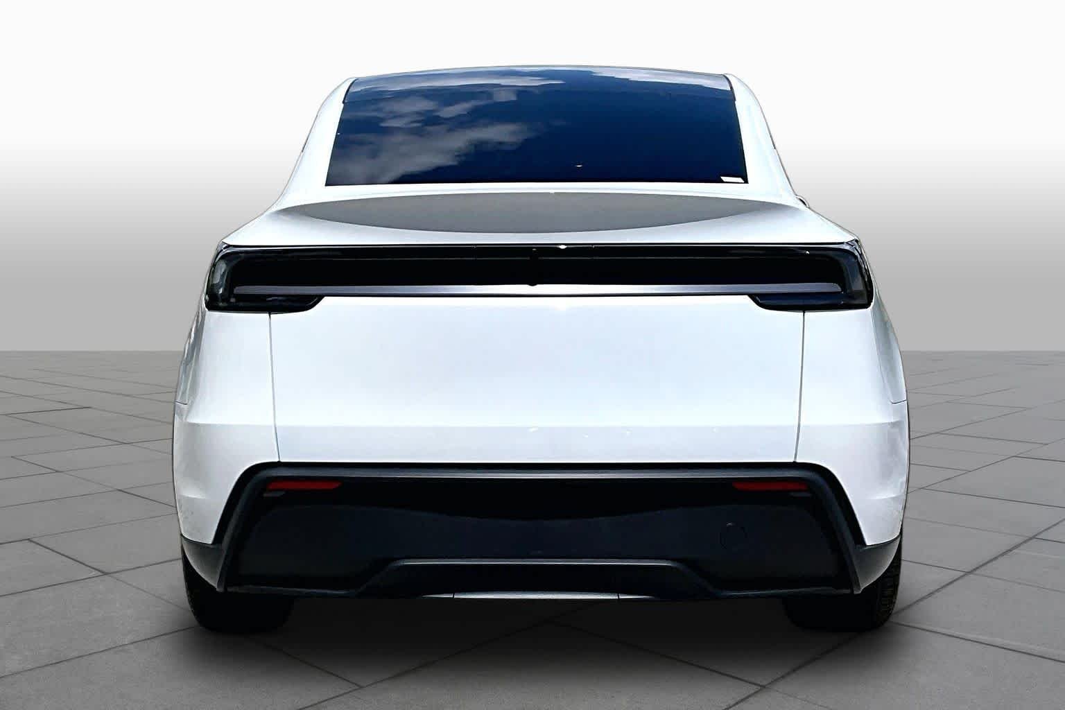 Used 2026  Tesla  image 4