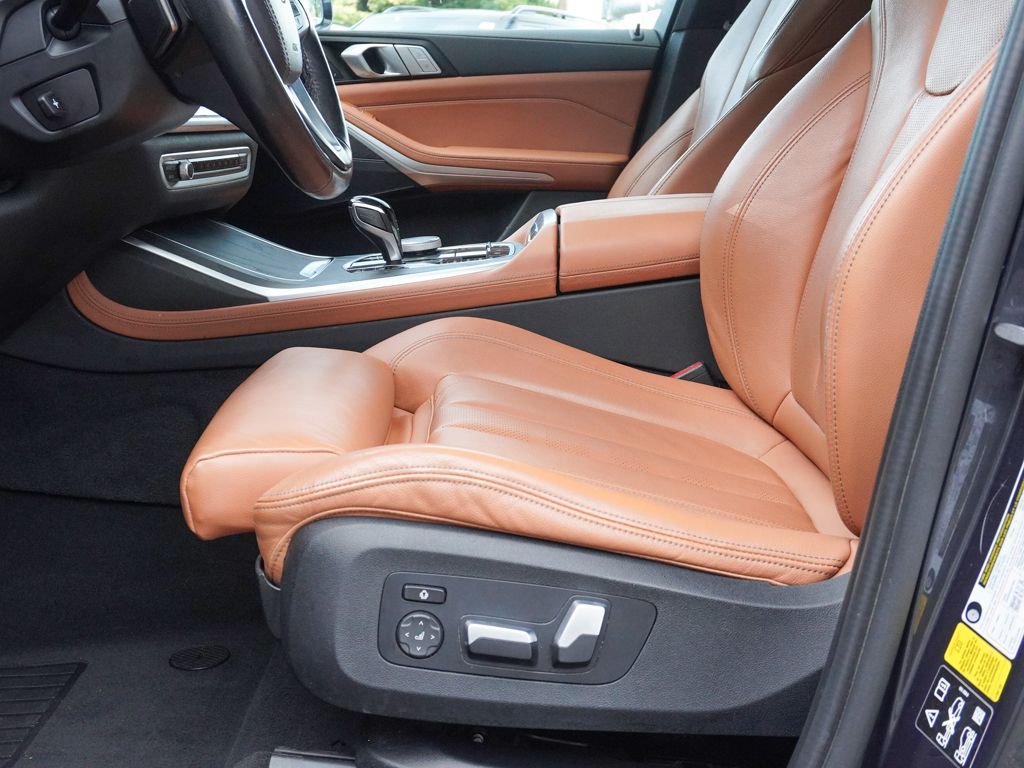 Used 2022 Gray BMW xDrive40i image 31