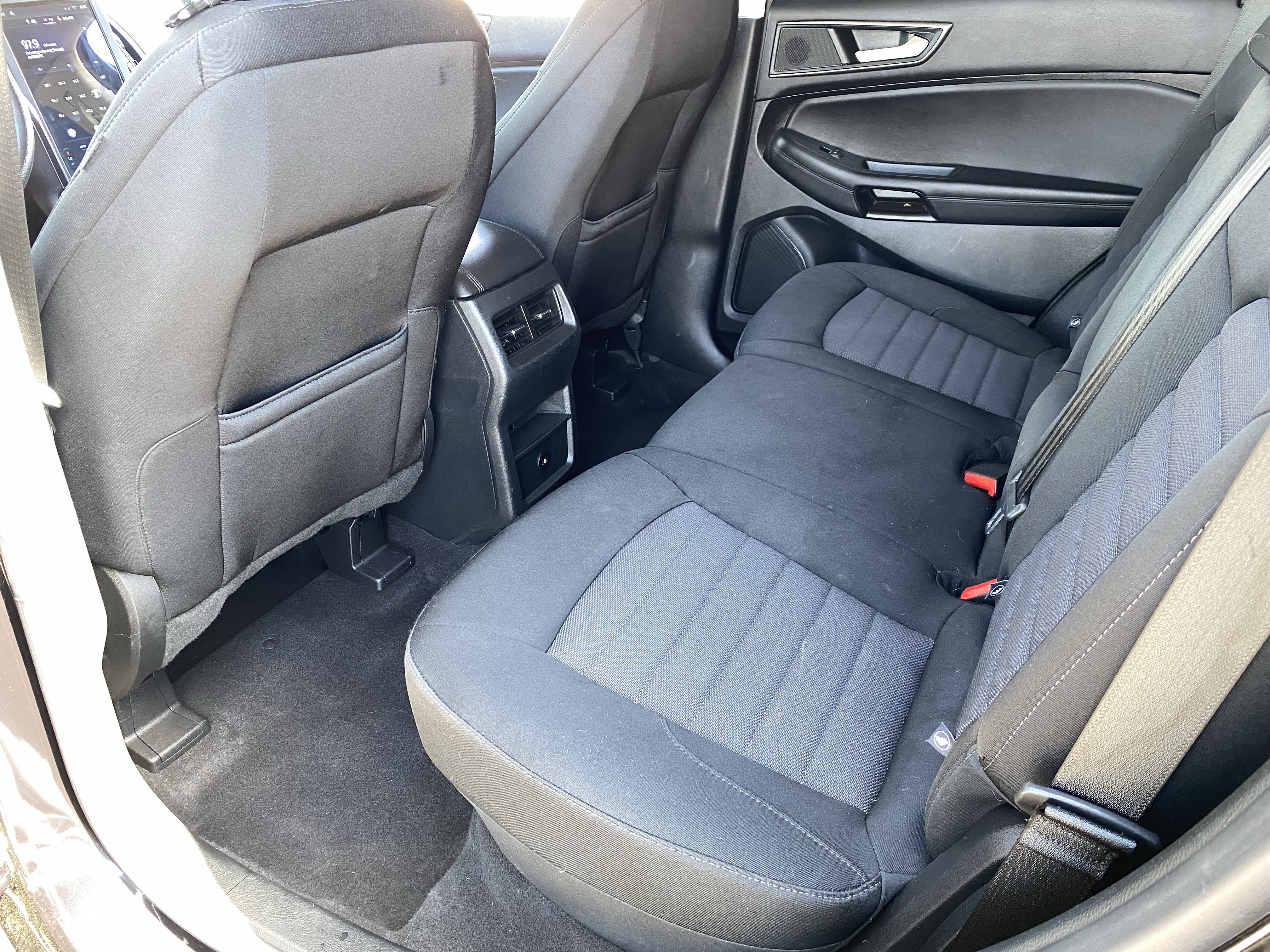 Used 2023 Agate Black Metallic Ford SE image 15