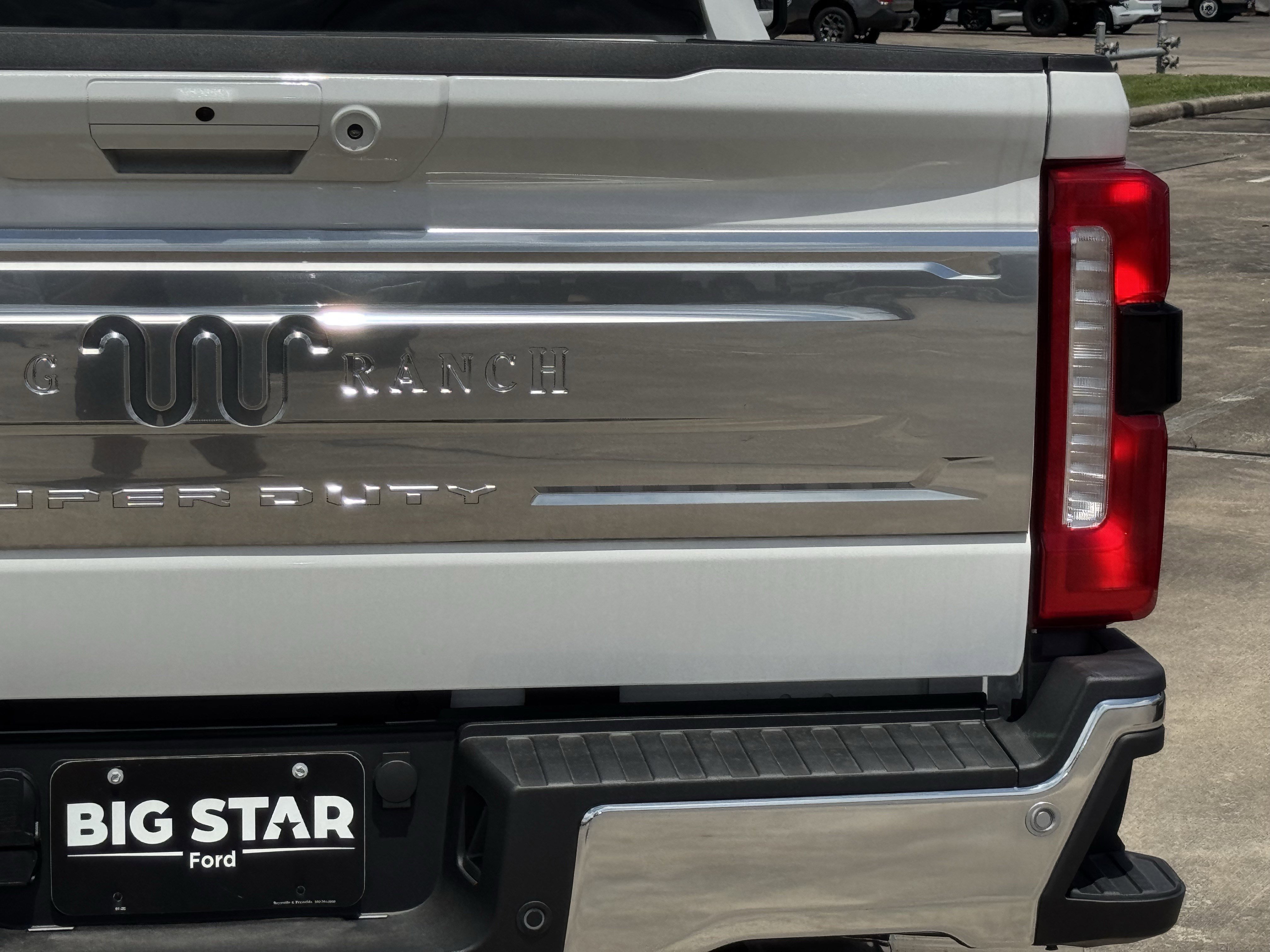 New 2026 Star White Metallic Tri-Coat Ford King Ranch image 9