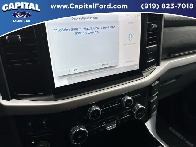 Used 2022 Black Ford XLT image 27