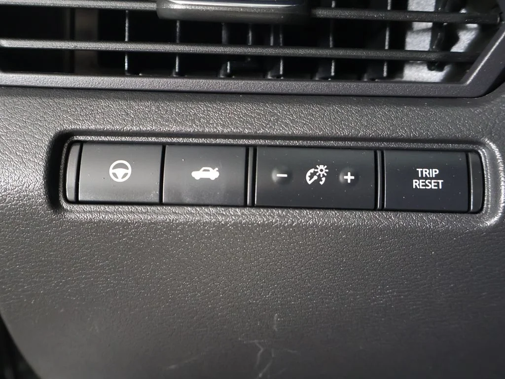 Used 2024 Silver Nissan 2.5 SL image 36