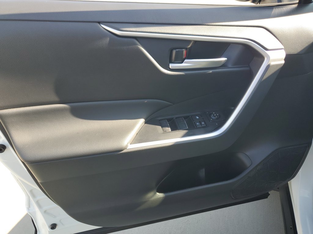 Used 2024 Ice Toyota XLE image 20