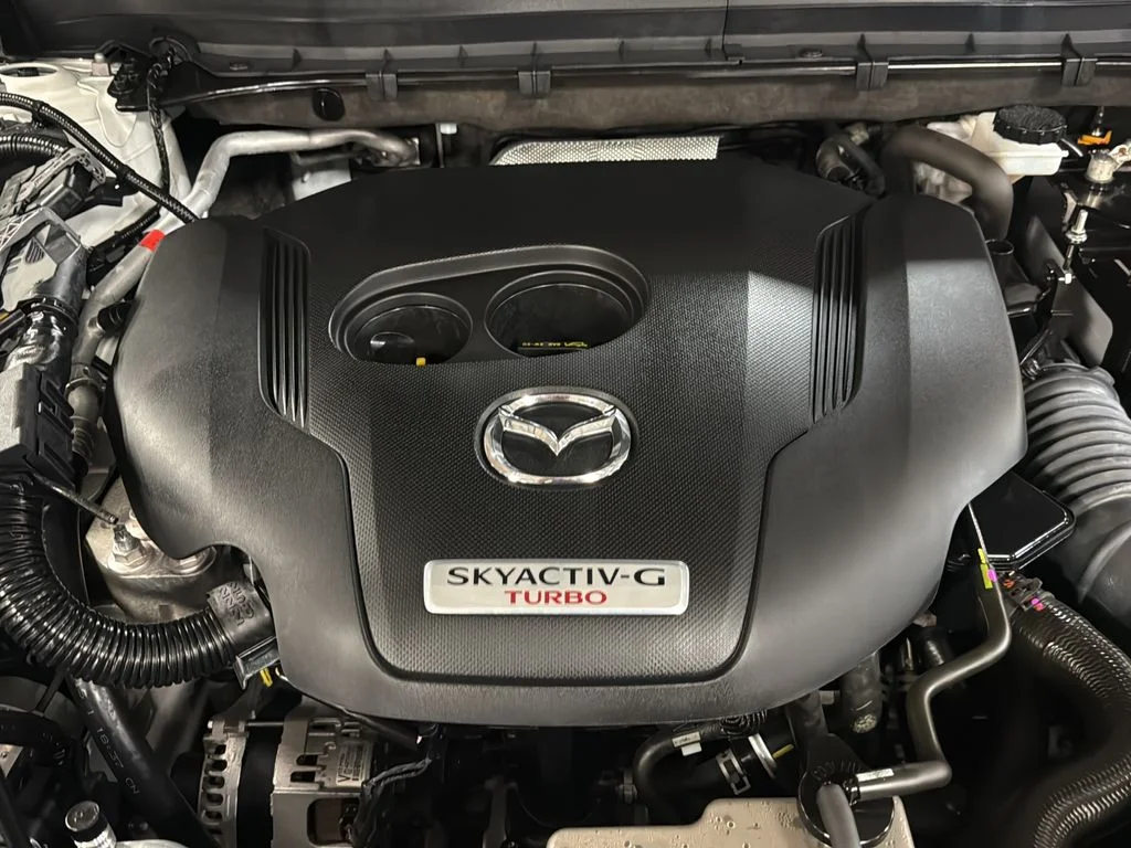 Used 2025 White Mazda 2.5 Turbo Signature image 37