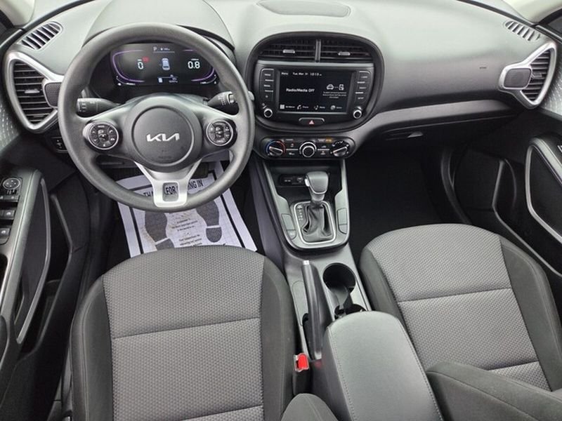 Used 2023 Snow White Pearl Kia LX image 10