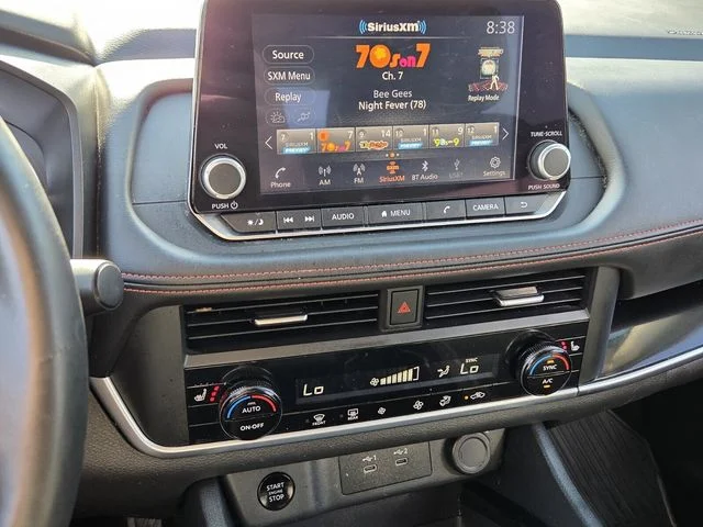 Used 2025 White Nissan Rock Creek image 17