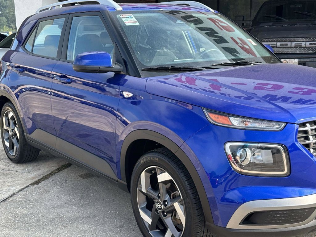 Used 2025 Hyundai Venue SEL with VIN KMHRC8A36SU402389 for sale in Plaquemine, LA
