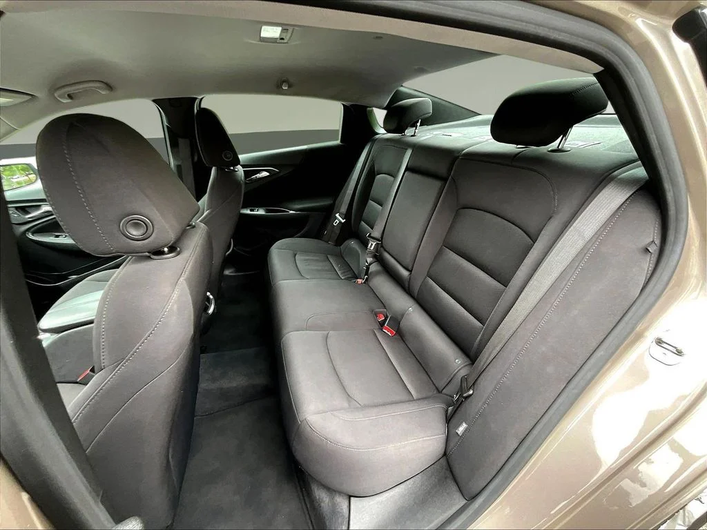 Used 2023 Gray Chevrolet LT image 25