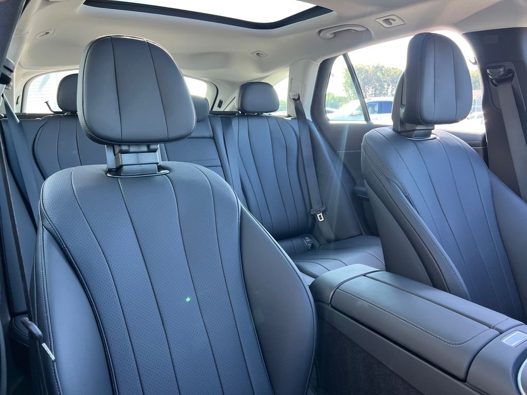 Certified Used 2025 White Mercedes-Benz E 450 image 27