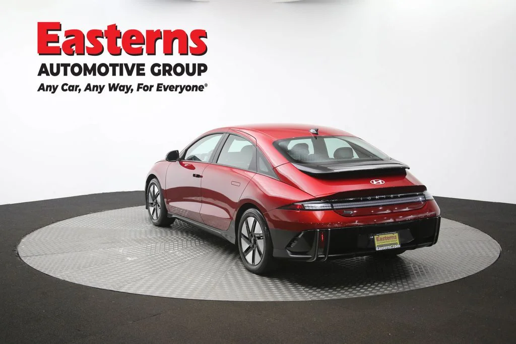 Used 2024 Red Hyundai SE image 66