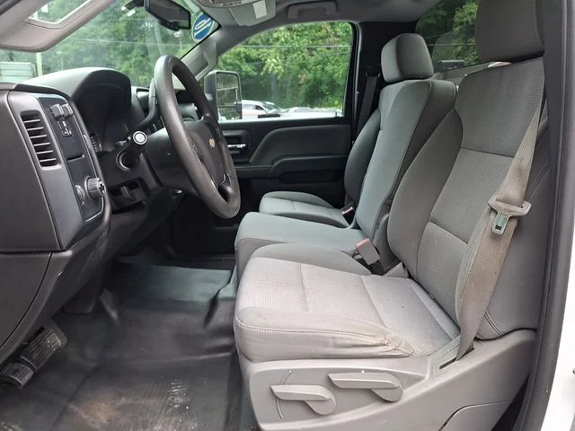 Used 2016 White Chevrolet Work Truck image 18