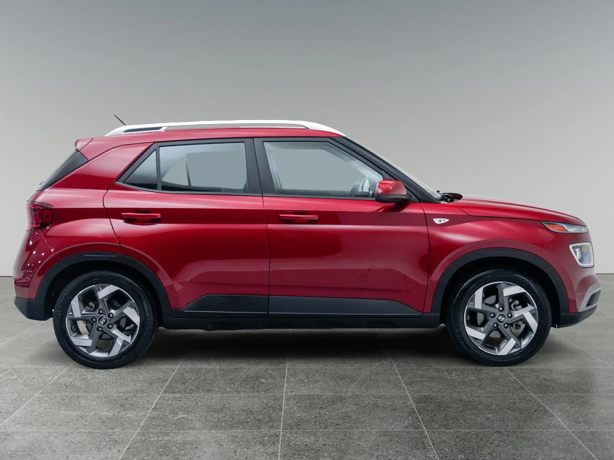 Used 2025 Ultimate Red Hyundai SEL image 7