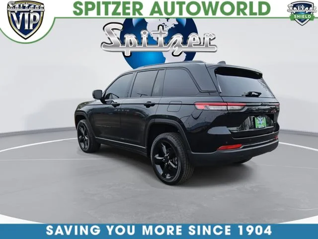 Used 2023 Black Jeep Altitude X image 6