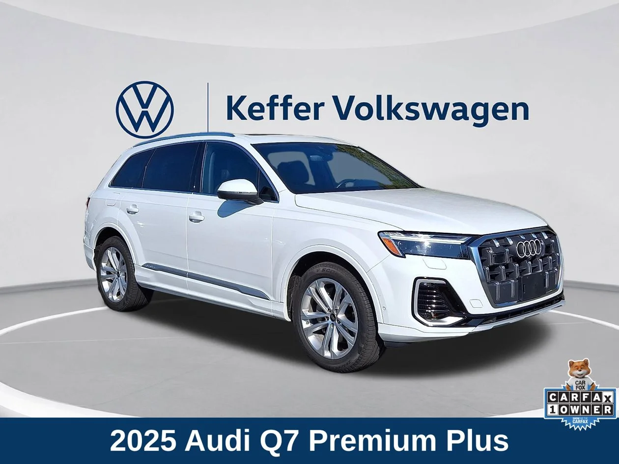 2025 Audi Q7 Premium Plus