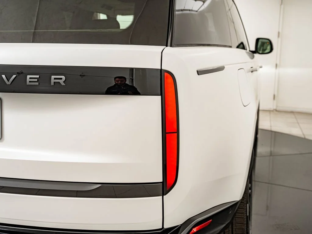 New 2026 Icy White Satin Land Rover SE image 14