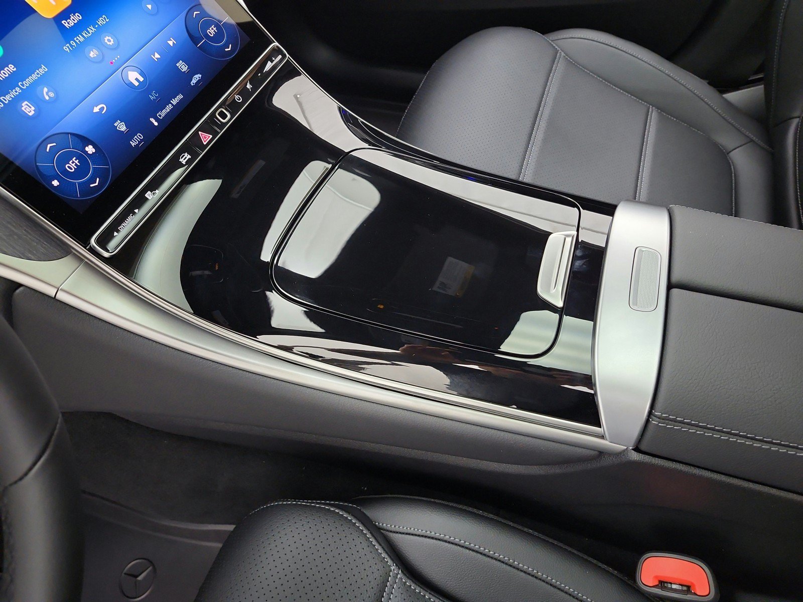 New 2026 Black Mercedes-Benz GLC 300 4MATIC® SUV image 24