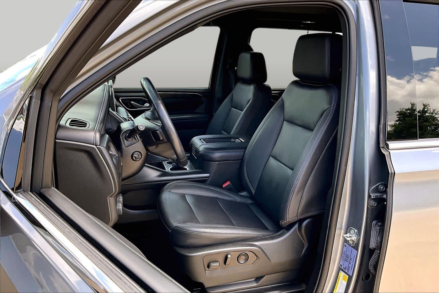 Pre-Owned 2022 Chevrolet Suburban LT