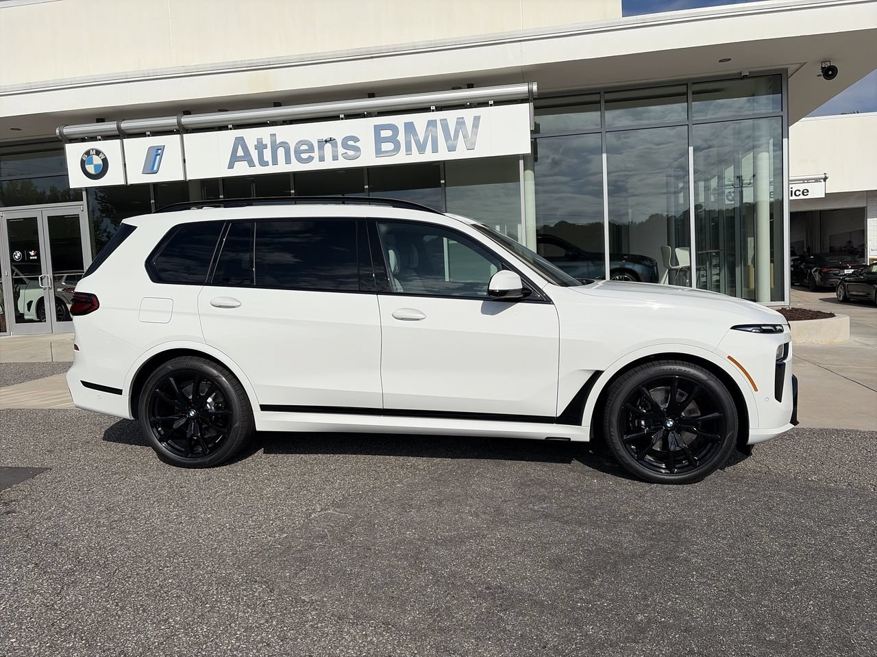 New 2027 Alpine White BMW xDrive40i image 9