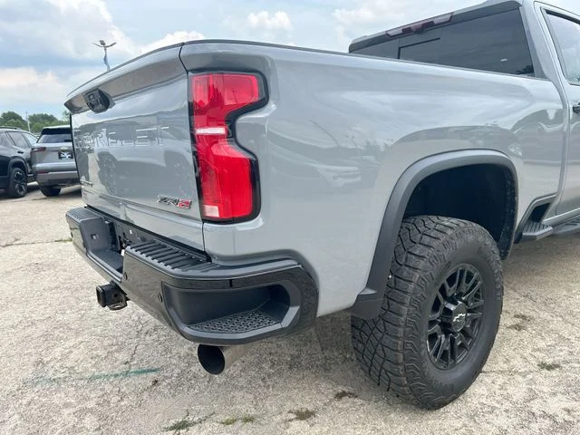 Used 2025 Gray Chevrolet ZR2 image 48