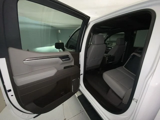 Used 2026 White Chevrolet LTZ image 23