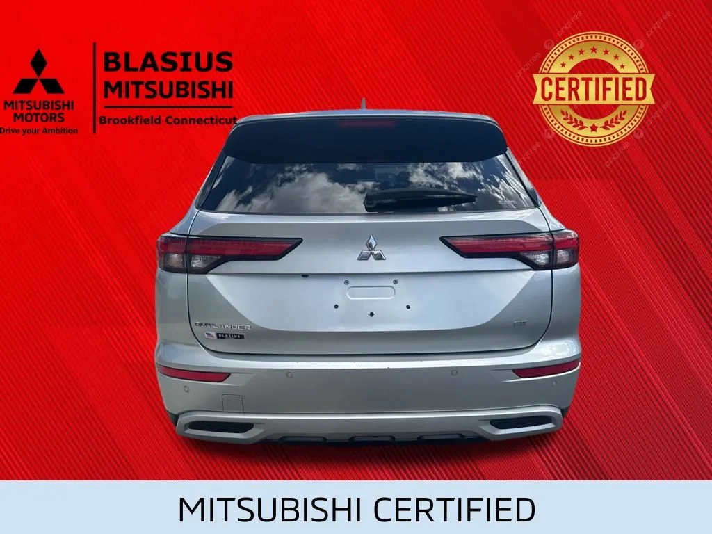 Certified Used 2024 Silver Mitsubishi SE image 8