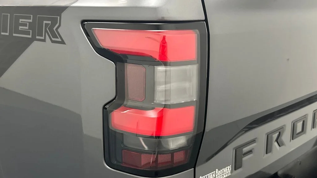 Used 2022 Gray Nissan SV image 22