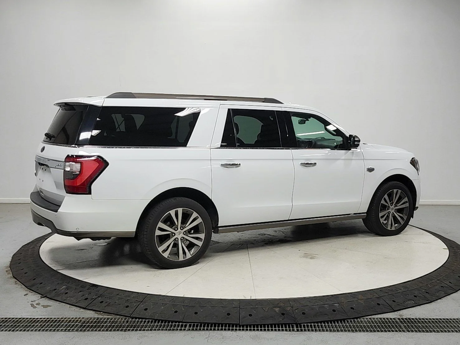 Used 2021 White Ford King Ranch image 7