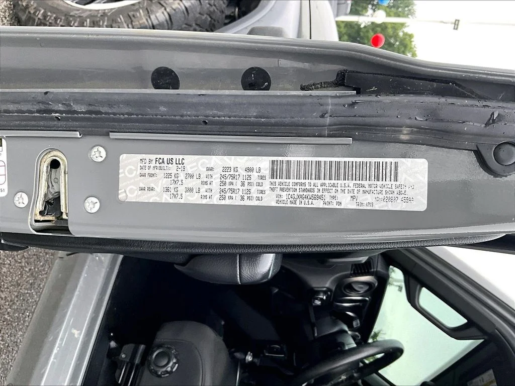 Used 2019 Gray Jeep Sport image 36