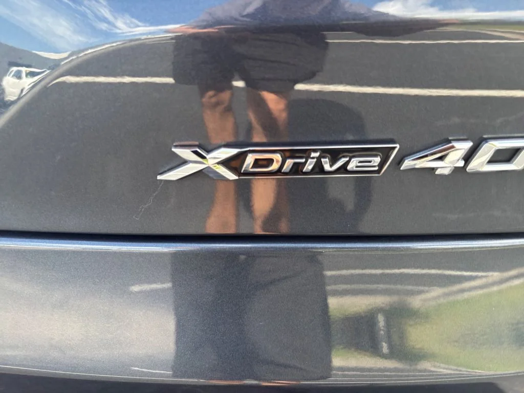 Used 2022 Gray BMW xDrive40i image 29