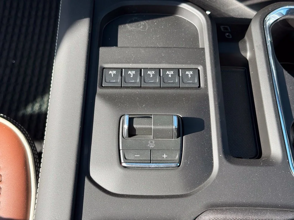 New 2026 Summit White GMC Denali Ultimate image 29