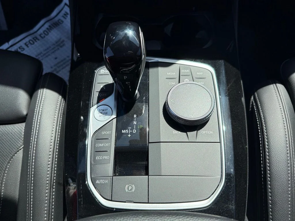 Used 2022 Black BMW sDrive30i image 30