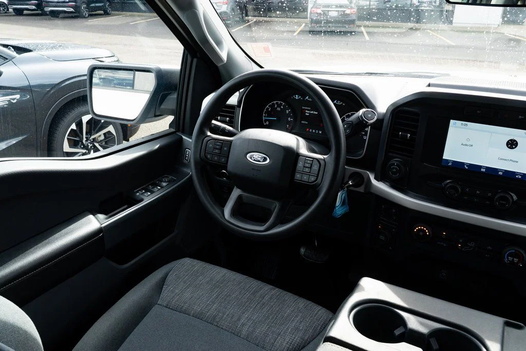 Used 2022 White Ford XLT image 9