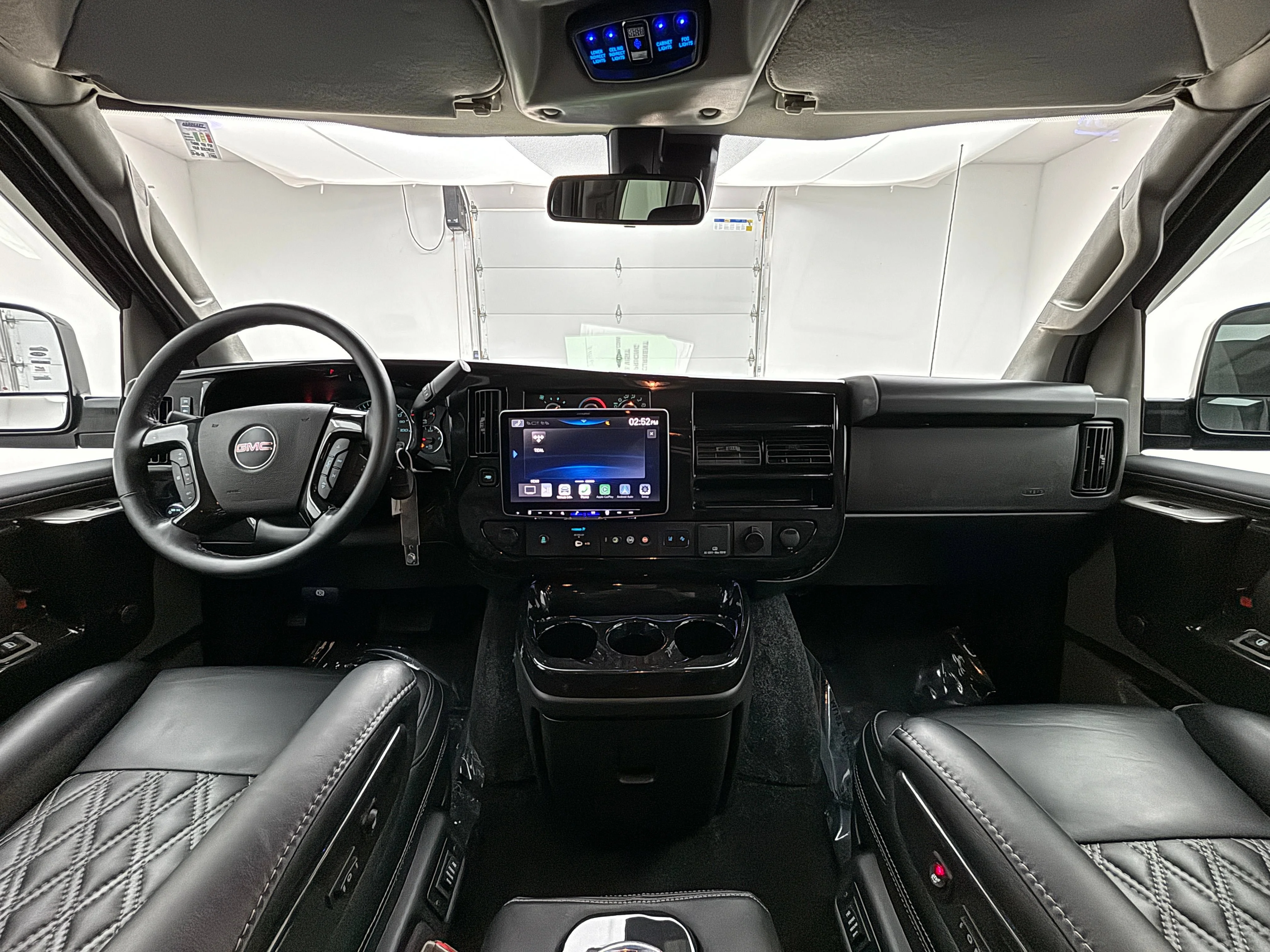Used 2025 Onyx Black GMC Work Van image 26