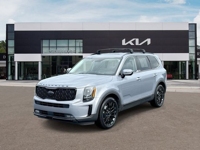 Used 2021 Silver Kia SX image 4