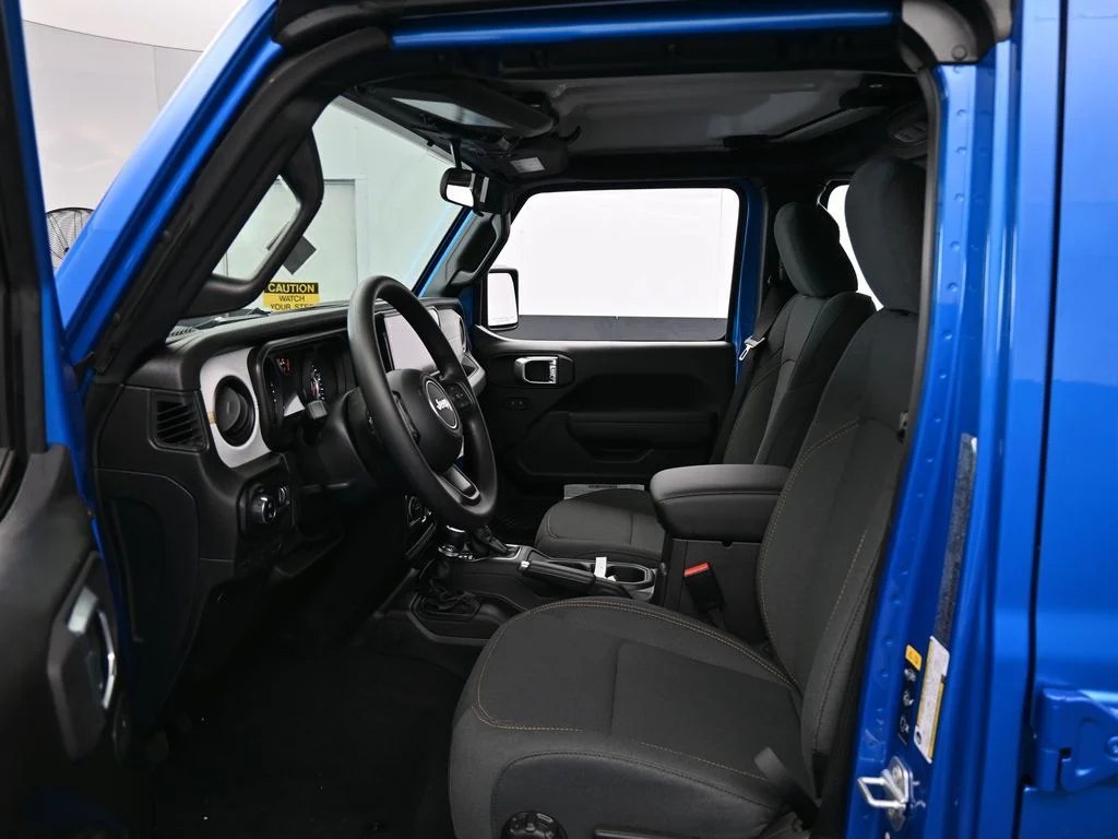 New 2026 Hydro Blue Pearl-Coat Exterior Paint Jeep Sport image 11