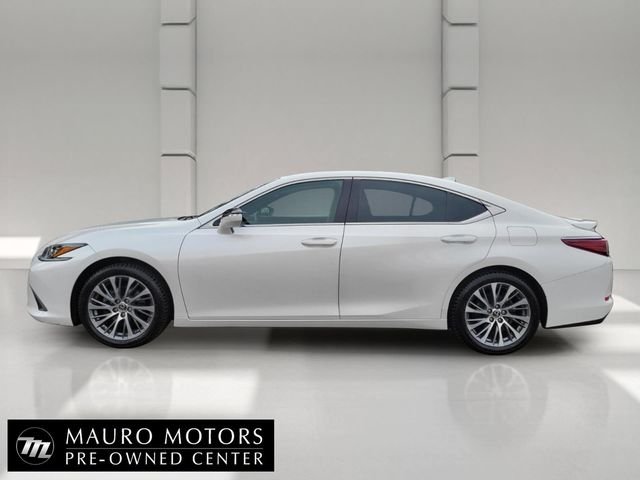 Used 2021 White Lexus 350 image 2