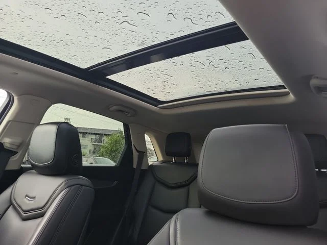 Used 2018 Red Cadillac Luxury image 21