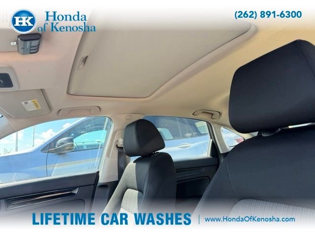 Used 2022  Honda EX image 6