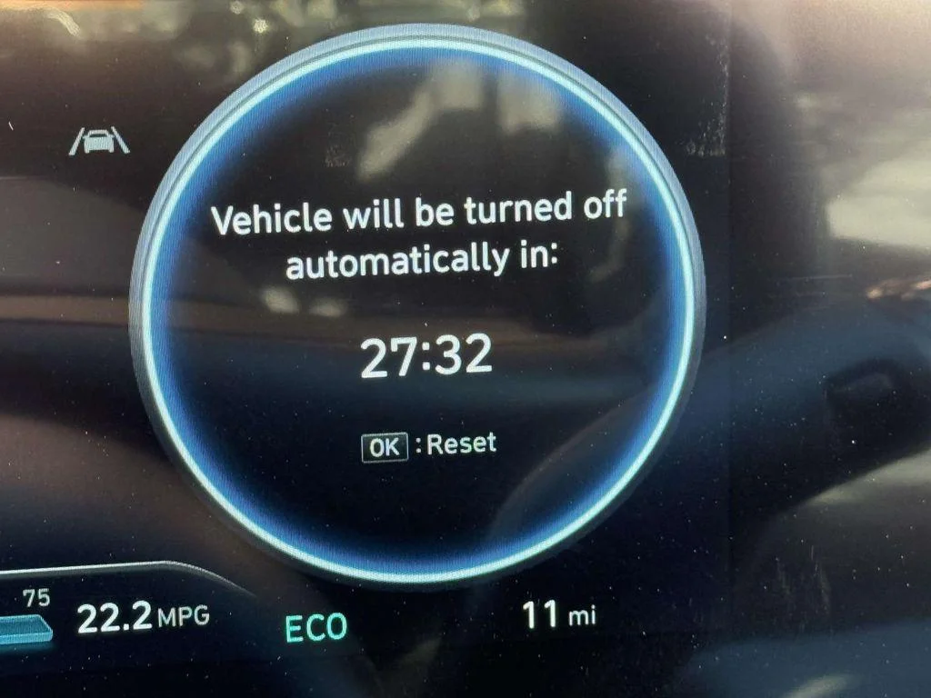2025 Hyundai Elantra Blue - Photo 28