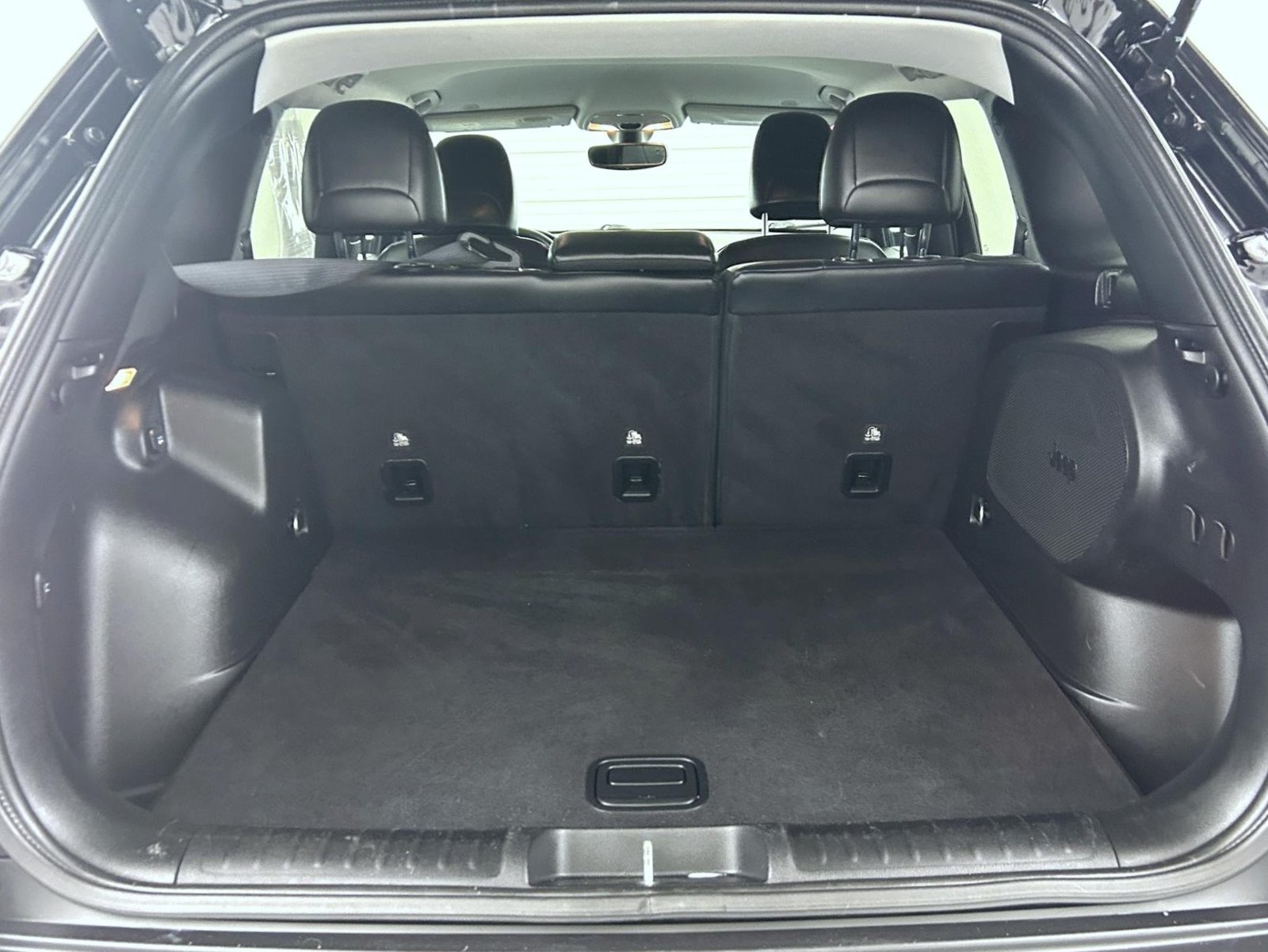 Used 2019 Black Jeep Limited image 22