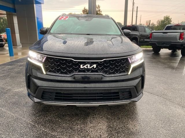 Used 2022 Black Kia S image 8