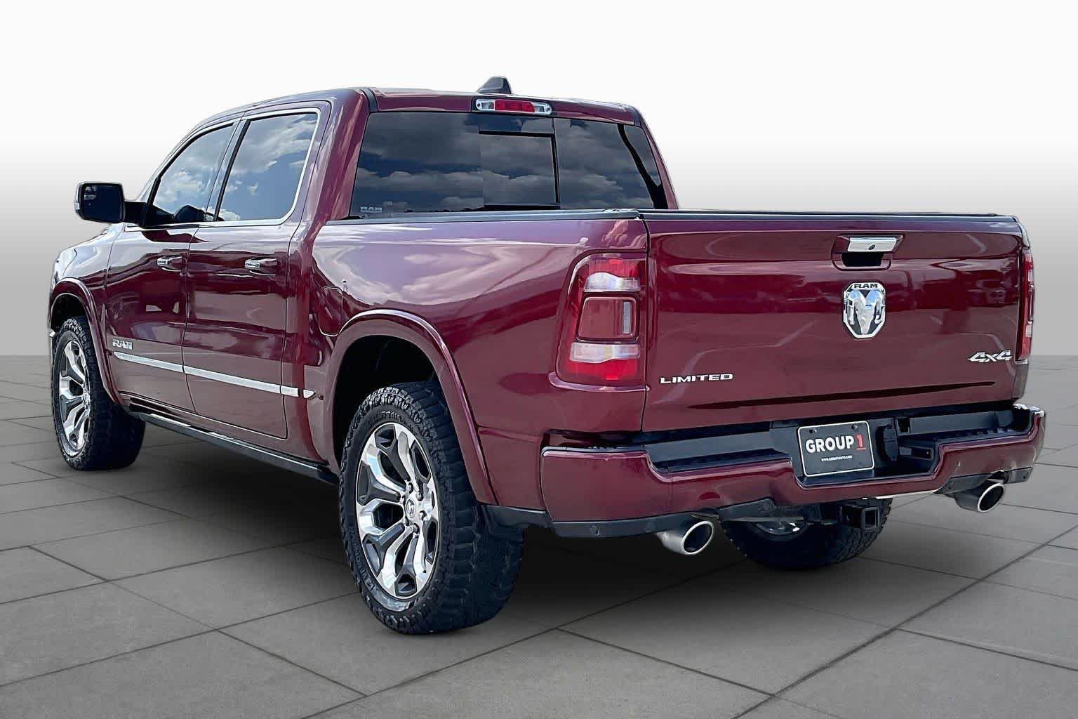 Used 2020 Delmonico Red Pearlcoat Ram Limited image 12