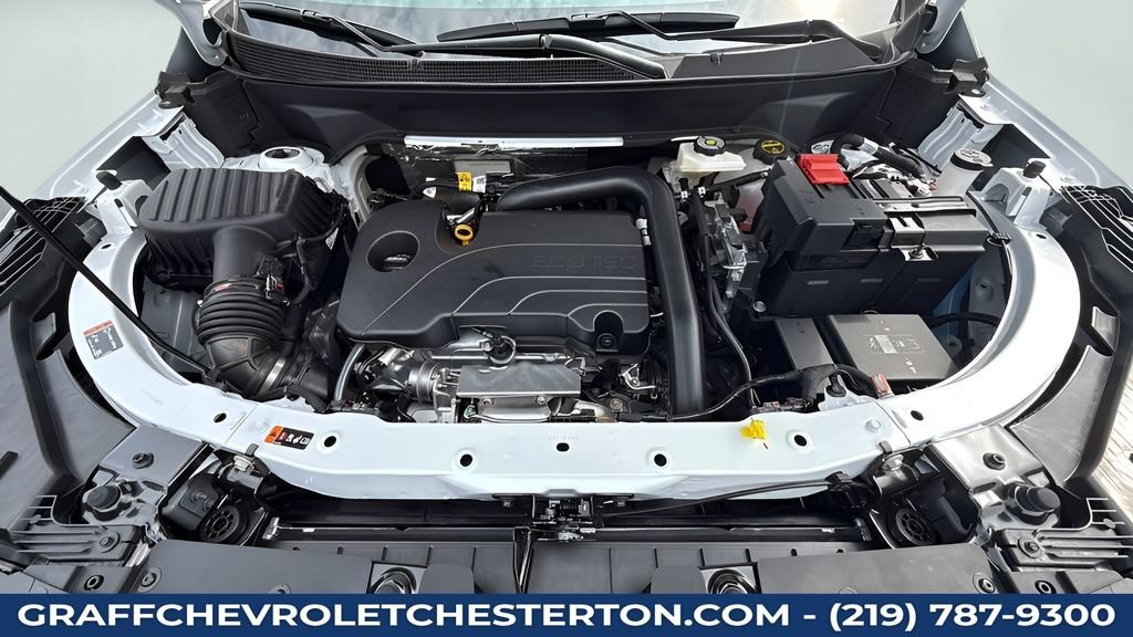 New 2027 Summit White Chevrolet LT image 46