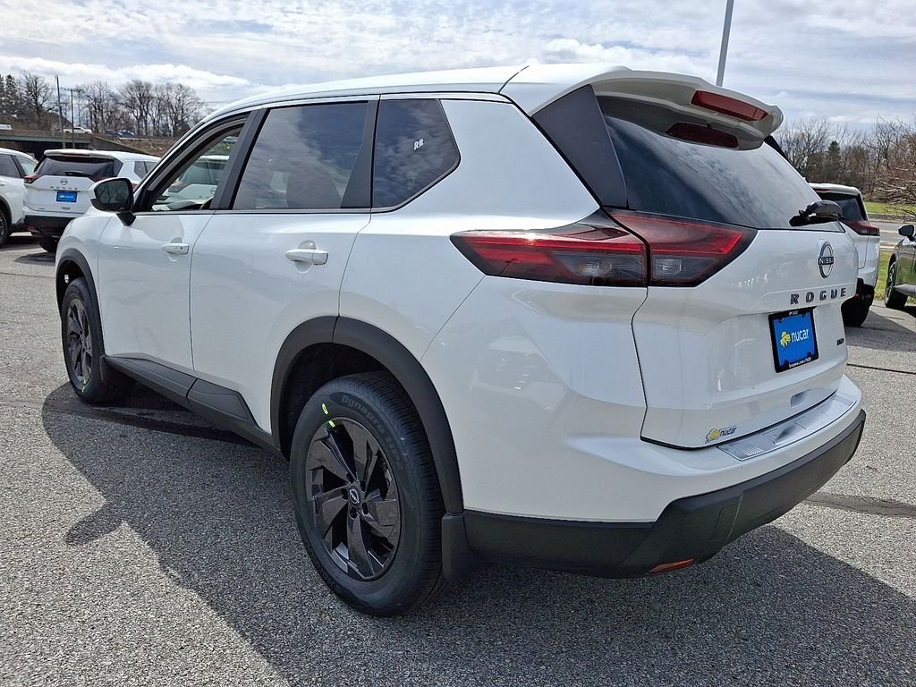 New 2026 Everest White Pearl TriCoat Nissan SV image 3