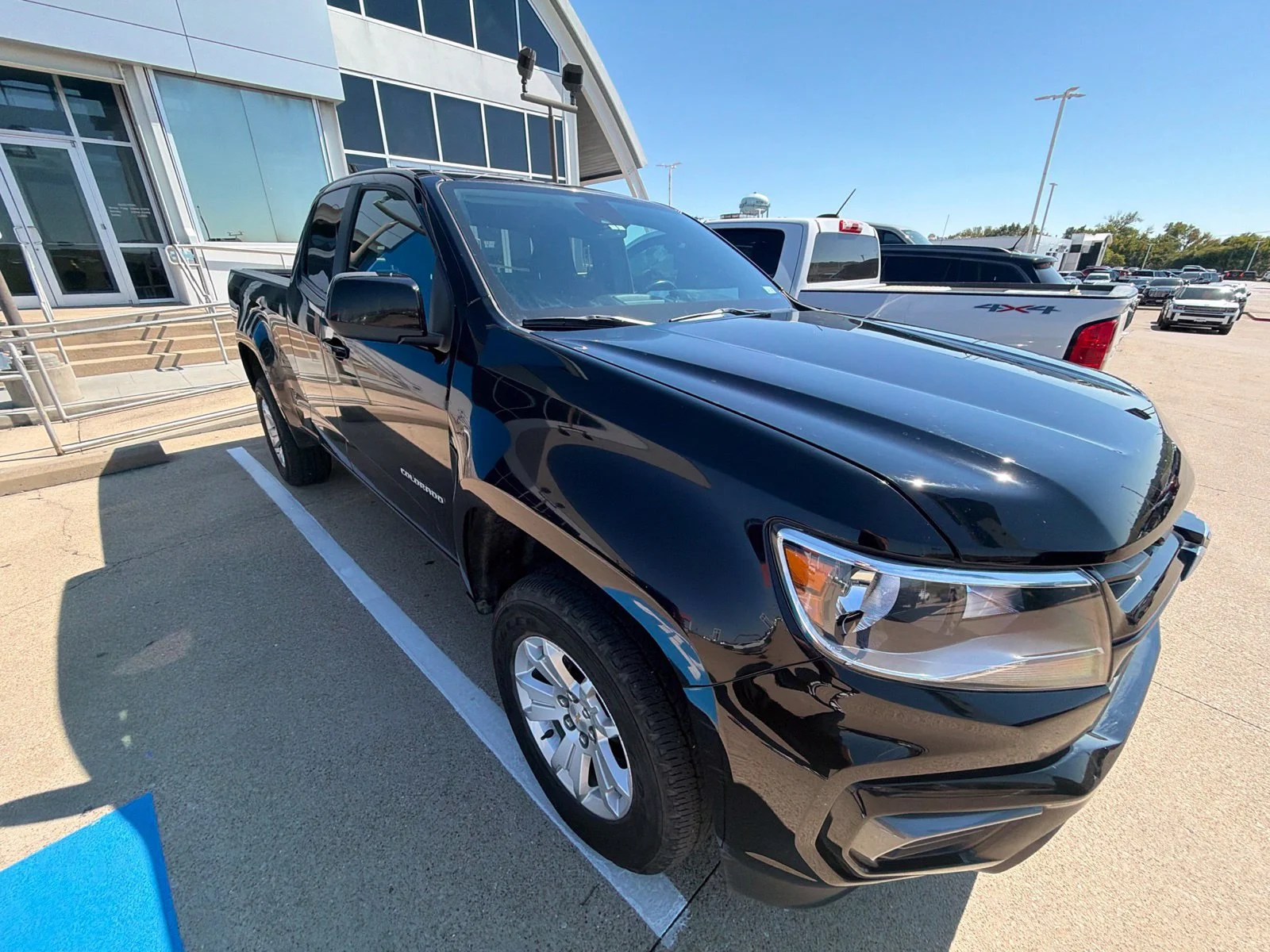 Used 2022 BLACK Chevrolet 2WD LT image 22