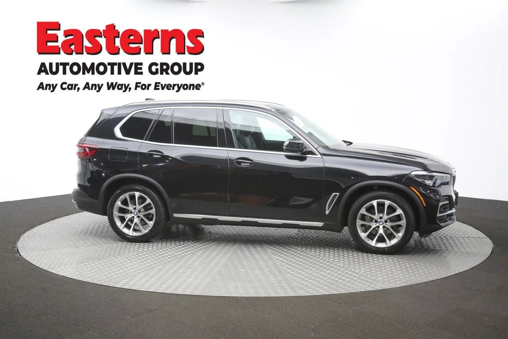 Used 2023 Black BMW xDrive40i image 42